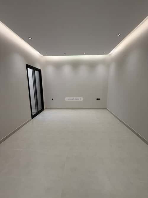 شقة 300 متر مربع ب 6 غرف الجنادرية، شرق الرياض، الرياض