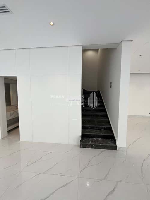 فيلا 315.24 متر مربع شرقية على شارع 20م المعيزيلة، شرق الرياض، الرياض