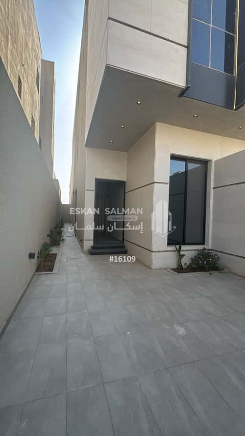 Floor 202.32 SQM with 5 Bedrooms Al Bayan, East Riyadh, Riyadh