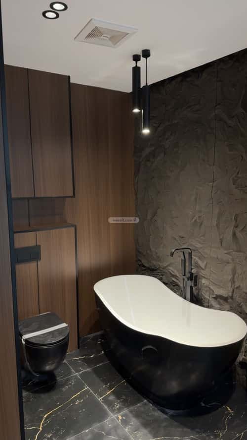 Villa 375 SQM with 1 Apartment Facing North Al Zomorod, North Jeddah, Jeddah