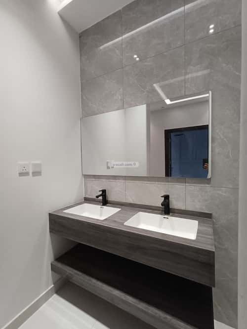 فيلا 275 متر مربع شرقية على شارع 15م الرحمانية، شرق جدة، جدة