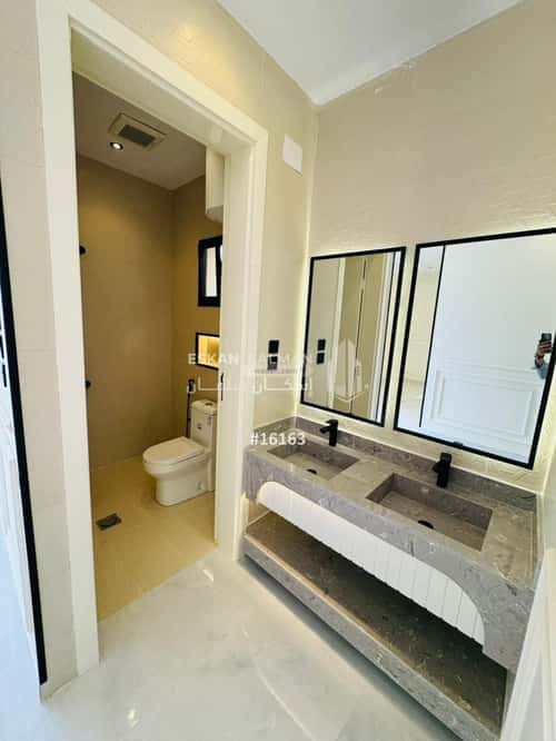 Villa 269 SQM facing South on 15m width street الواسط، الطائف