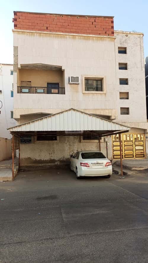 عمارة 243 متر مربع ب 3 أدوار واجهة جنوبية البوادي، شمال جدة، جدة