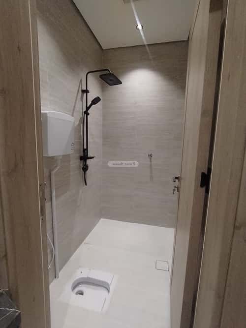 Floor 303 SQM with 7 bedrooms الرحاب 1، جازان