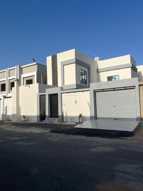 فيلا 495 متر مربع غربية على شارع 15م القافلة، خميس مشيط