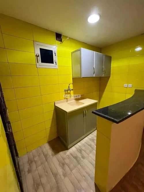 شقة ب 6 غرف العريجاء الغربي، غرب الرياض، الرياض