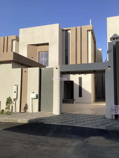 فيلا 385 متر مربع جنوبية على شارع 20م المعلاة، أحد رفيدة