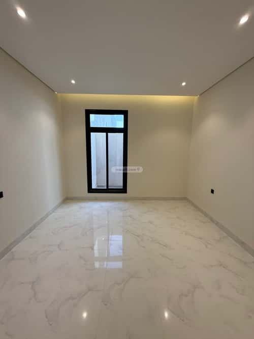 Floor 189.86 SQM with 5 Bedrooms Al-Janadriyah, East Riyadh, Riyadh