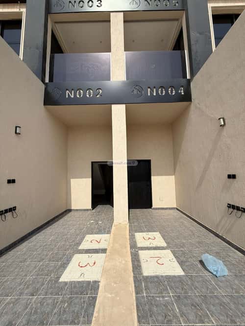 Floor 189.86 SQM with 5 Bedrooms Al-Janadriyah, East Riyadh, Riyadh