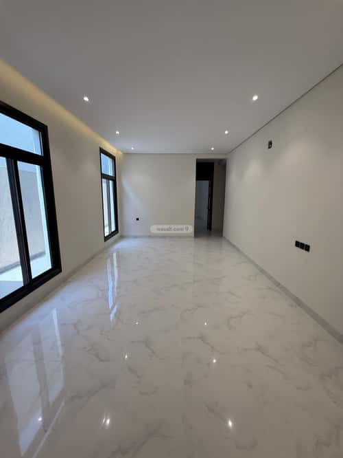5 bedroom floor in Al Janadriyah