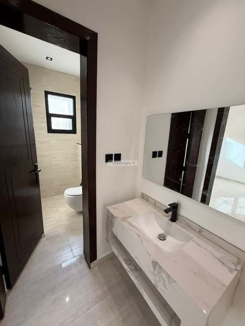 4 bedroom apartment in Al Maizilah