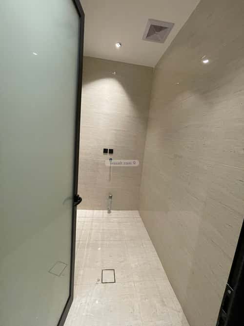 Apartment with 5 Bedrooms Al Mohammadiyah 3, Jazan
