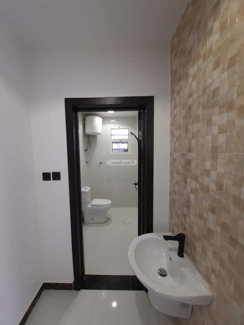 فيلا 300 متر مربع جنوبية على شارع 20م طويق، غرب الرياض، الرياض