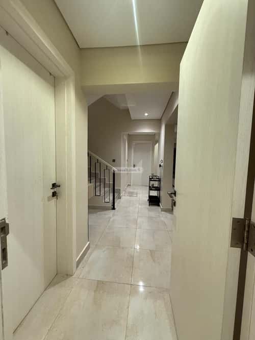 فيلا 297 متر مربع جنوبية على شارع 15م النرجس، شمال الرياض، الرياض