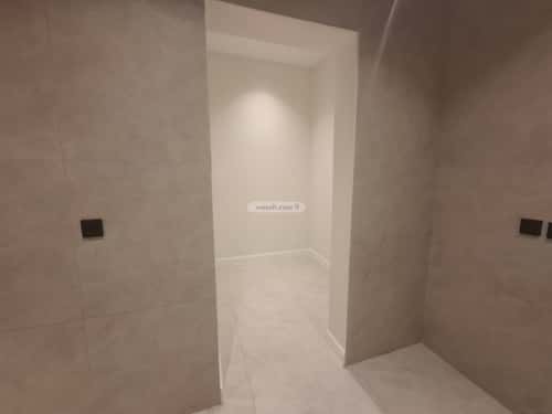 Floor 239.8 SQM with 5 Bedrooms Al-Khaleej, East Riyadh, Riyadh