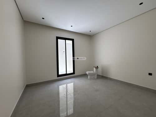 4 bedroom floor in Al Janadriyah