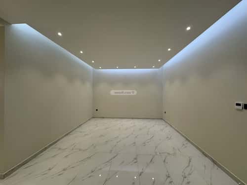 Villa 371.9 SQM Facing North West on 18m Width Street Al-Muanisiyah, East Riyadh, Riyadh