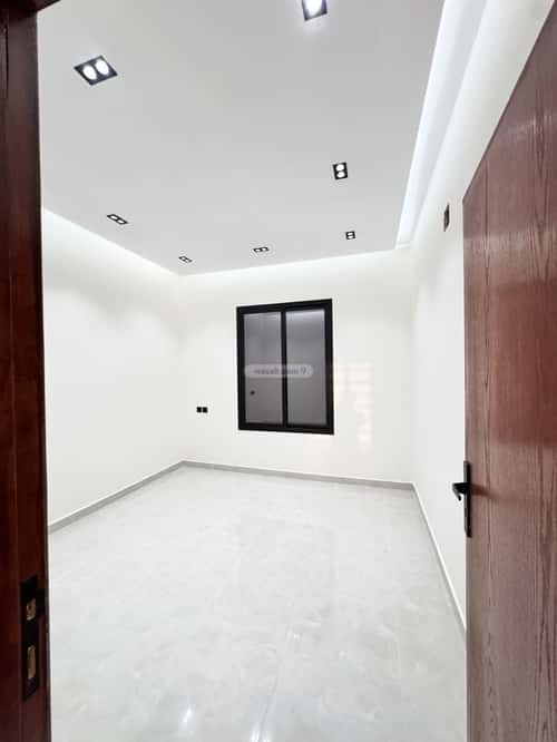 Floor 287.67 SQM with 7 Bedrooms Al-Awaly, West Riyadh, Riyadh
