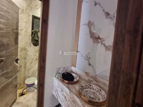 دور 166.78 متر مربع ب 5 غرف عكاظ، جنوب الرياض، الرياض