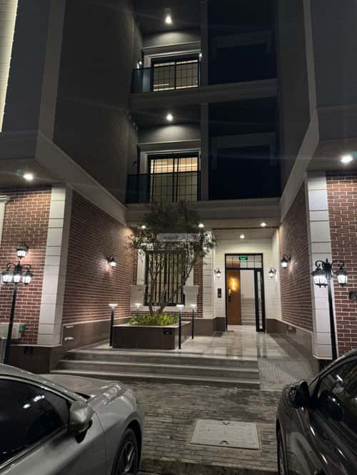 Apartment with 4 Bedrooms Dahrat Laban, West Riyadh, Riyadh