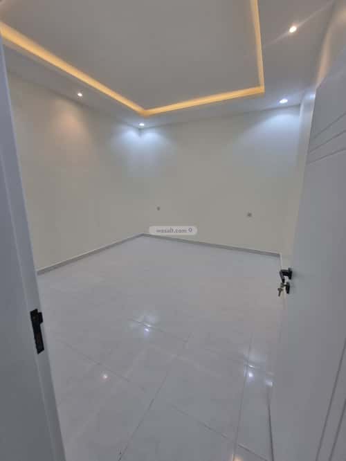 Floor 181.79 SQM with 5 Bedrooms Okaz, South Riyadh, Riyadh