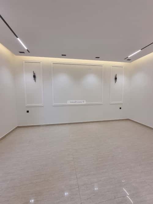 فيلا 200 متر مربع شرقية على شارع 18م طويق، غرب الرياض، الرياض