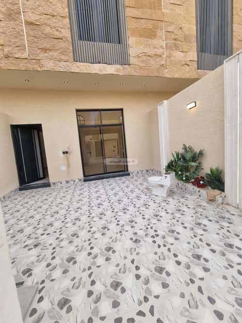 Floor 181.79 SQM with 4 Bedrooms Okaz, South Riyadh, Riyadh