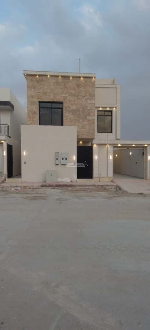Villa 300 SQM with 1 Apartment Facing East Okaz, South Riyadh, Riyadh