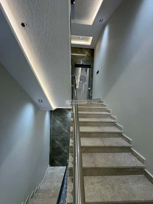 Floor 323.61 SQM with 8 Bedrooms Tara, Khamis Mushait