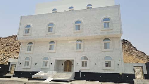 Building 805.44 SQM Facing West Alkhadraa, Makkah Al Mukarramah