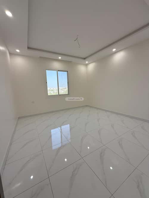 Building 780 SQM Facing South Al Marwah, North Jeddah, Jeddah