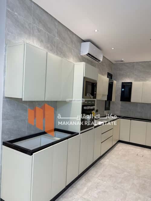 Apartment with 3 Bedrooms Al Hammraa, Khobar