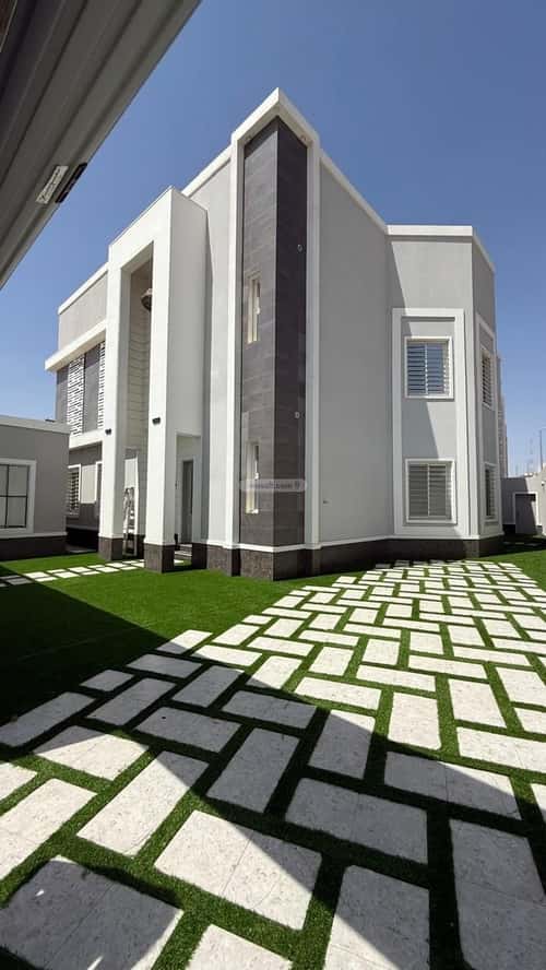 Villa 664 SQM Facing South West on 15m Width Street Al-Musayyif, Khamis Mushait