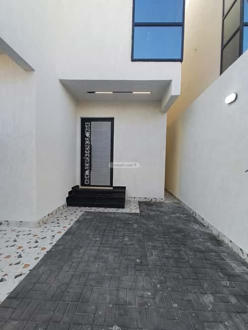 Villa 300 SQM Facing South West on 15m Width Street Al Rahmanyah, East Jeddah, Jeddah