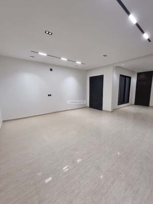 فيلا 195 متر مربع شرقية على شارع 20م عكاظ، جنوب الرياض، الرياض