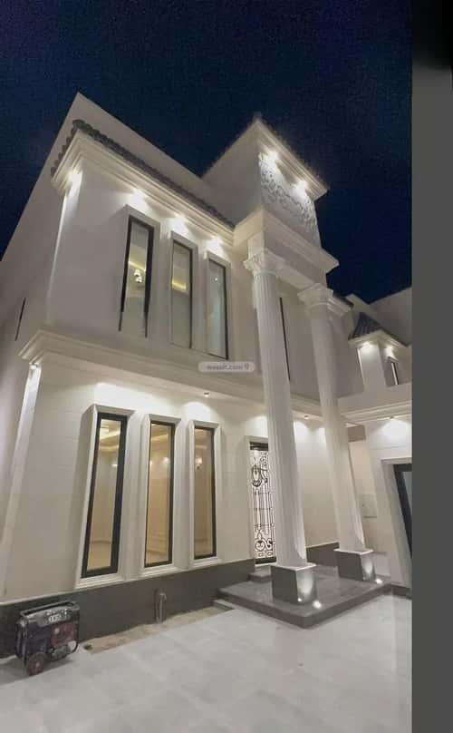 فيلا 375 متر مربع شرقية على شارع 20م الخزامى، الخبر