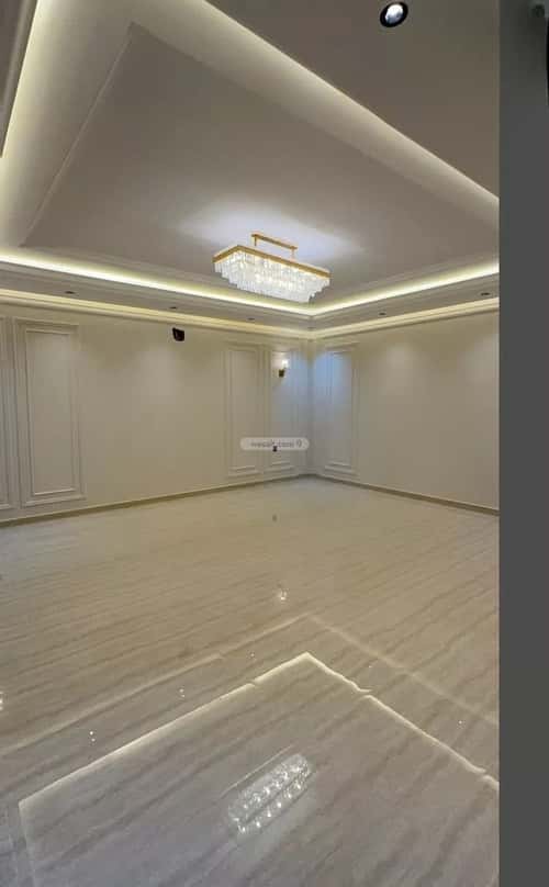 فيلا 465 متر مربع شرقية على شارع 25م الصواري، الخبر