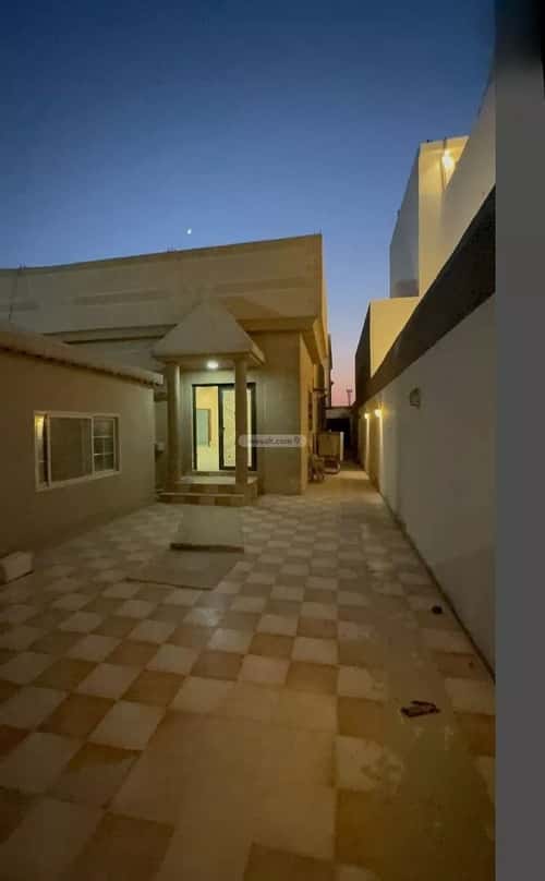 استراحة 875 متر مربع شرقية على شارع 20م الشراع، الخبر