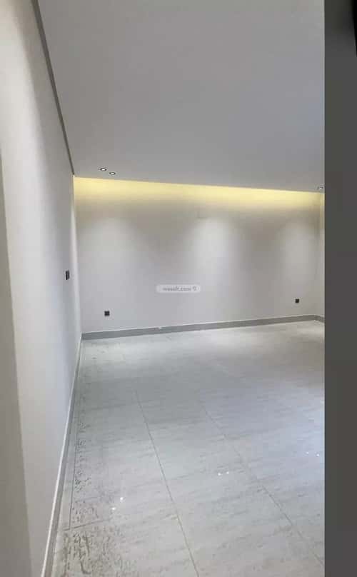 فيلا 285 متر مربع شرقية على شارع 30م اللؤلؤ، الخبر