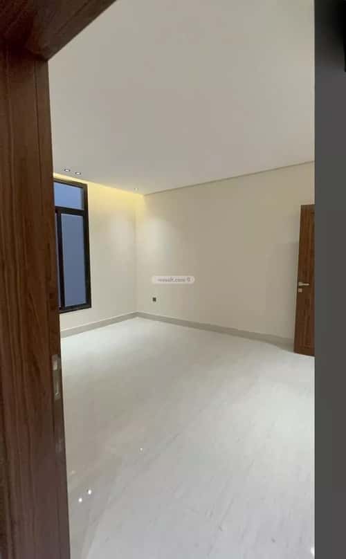 Villa 302 SQM Facing North East on 30m Width Street Al Lo'A Lo'A, Khobar