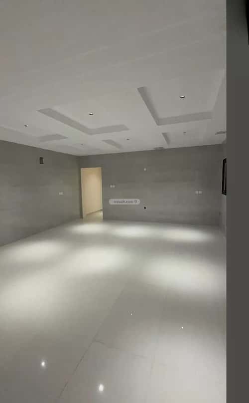 فيلا 437.5 متر مربع جنوبية على شارع 20م الأمواج، الخبر