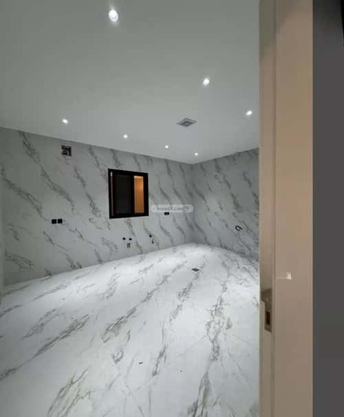 فيلا 437.5 متر مربع جنوبية على شارع 25م الشراع، الخبر