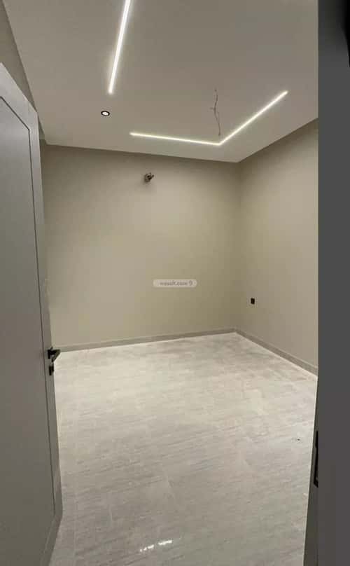 فيلا 297.64 متر مربع جنوبية على شارع 15م الأمواج، الخبر