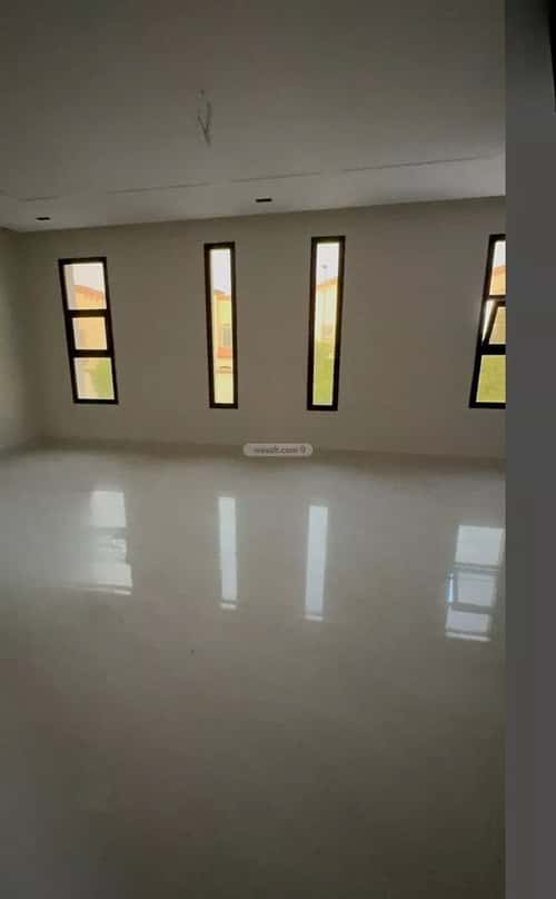 فيلا 300.25 متر مربع شرقية على شارع 20م اللؤلؤ، الخبر