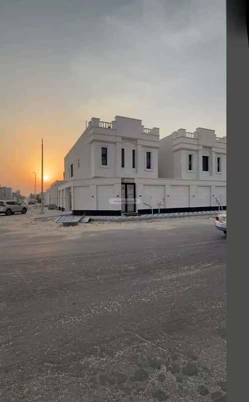 فيلا 300.25 متر مربع شرقية على شارع 20م اللؤلؤ، الخبر