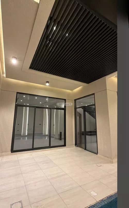 فيلا 374.72 متر مربع شرقية على شارع 18م السيف، الدمام