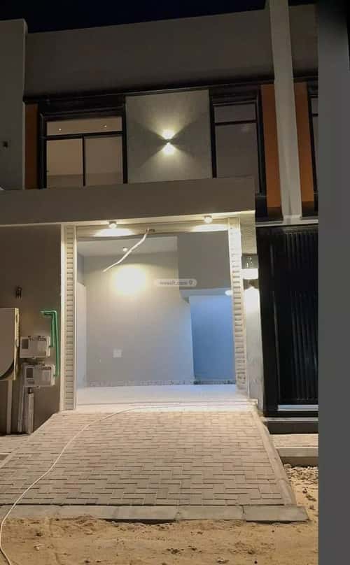 فيلا 181.05 متر مربع شرقية على شارع 30م الرابية، الاحساء