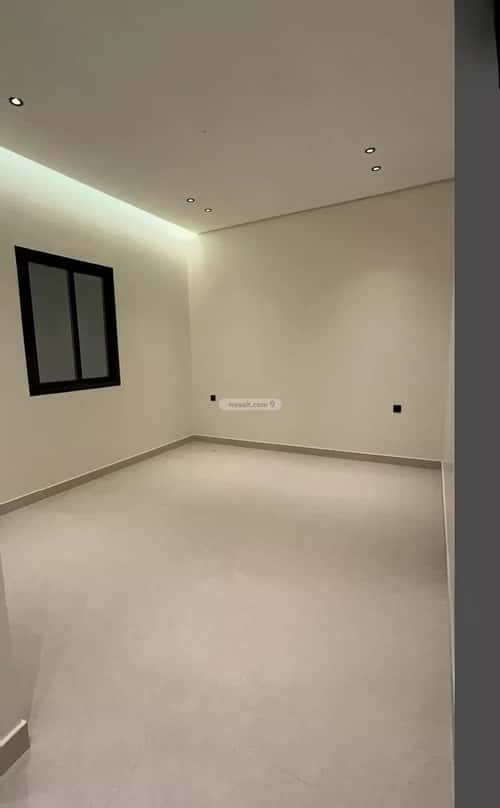 فيلا 333.75 متر مربع شمالية على شارع 30م الصواري، الخبر