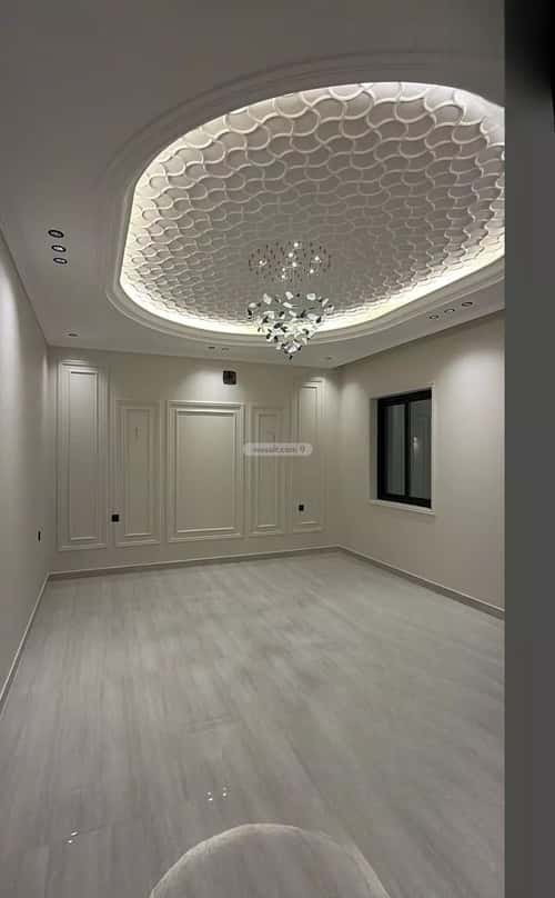 فيلا 375 متر مربع غربية على شارع 30م الصواري، الخبر