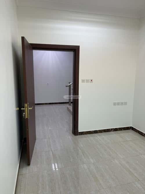Apartment 160 SQM with 5 Bedrooms Al-Aziziyah, South Riyadh, Riyadh